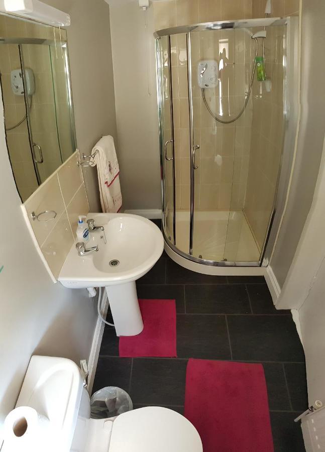 캐번 Farnham House B&B 외부 사진