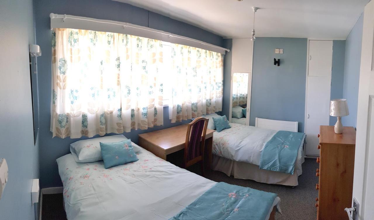 캐번 Farnham House B&B 외부 사진